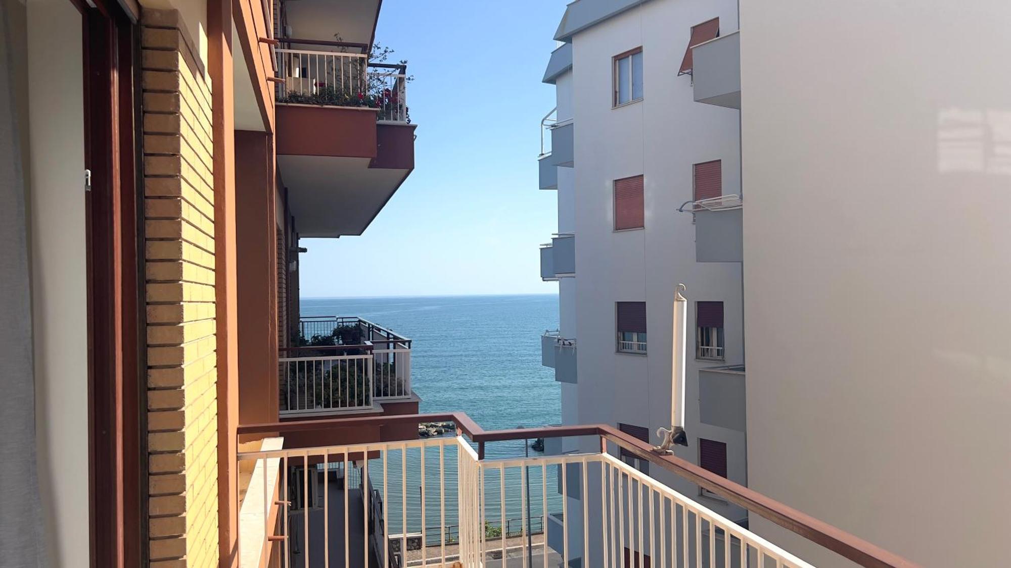 Lo Scorcio Sul Mare Apartment Formia Exteriör bild